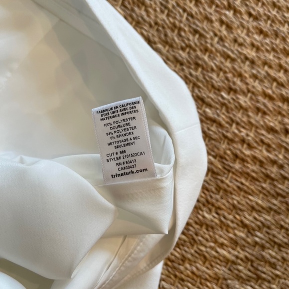 NWOT Trina Turk Hermosa Shorts, White in Size 6. - Picture 4 of 7